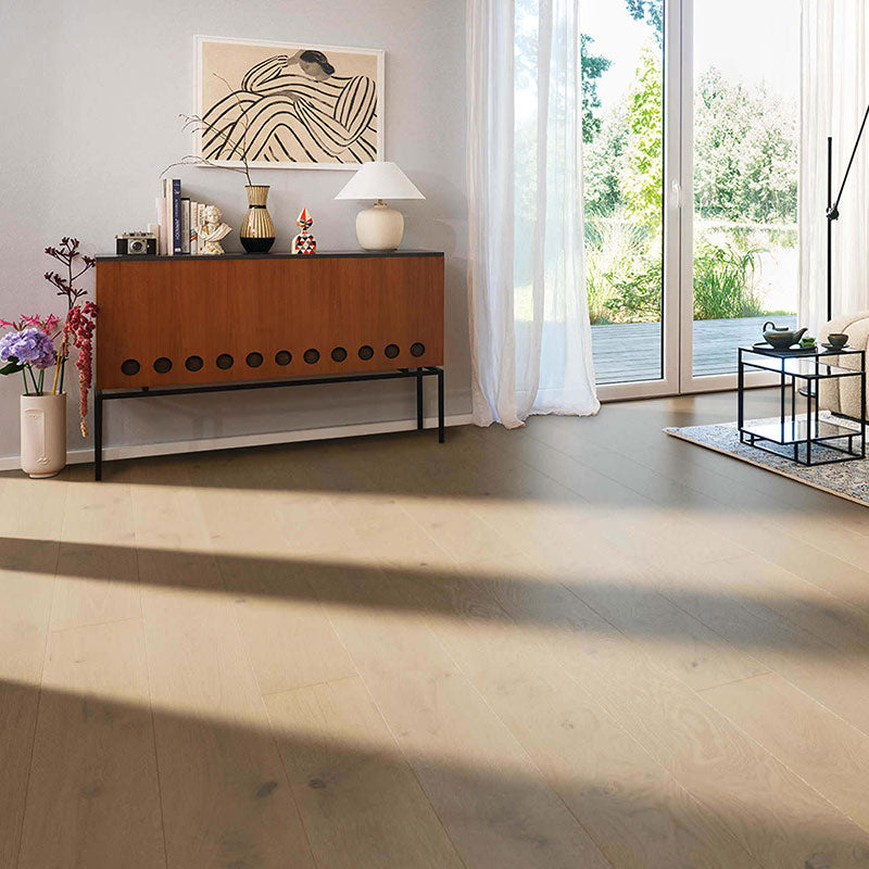 Sand Grey oak grain hardwood floor planks