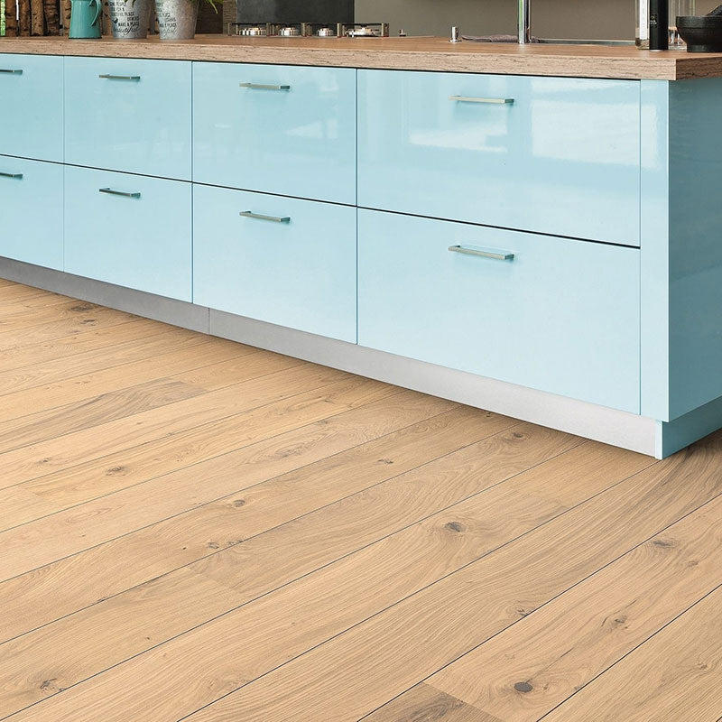 Puro White brushed oak hardwood planks